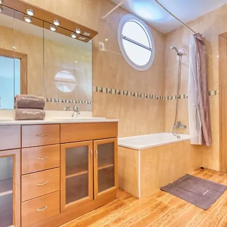 Costacabana - Primavera Villa *